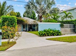 9182 SE Apollo St, Hobe Sound, FL 33455
