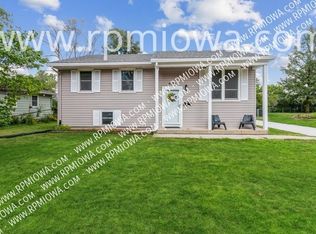 4115 Ontario St, Ames, IA 50014