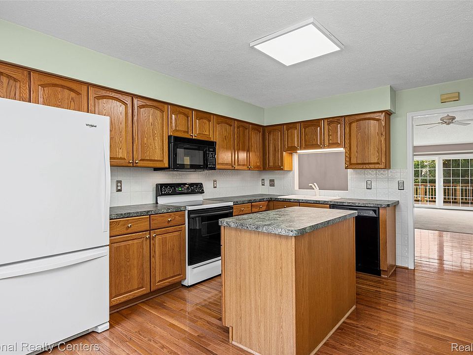 39626 Glenview Ct, photo 23