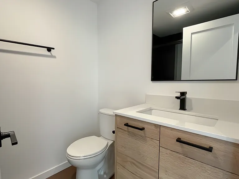 3710 N Kenmore Ave #3 — Photo 11