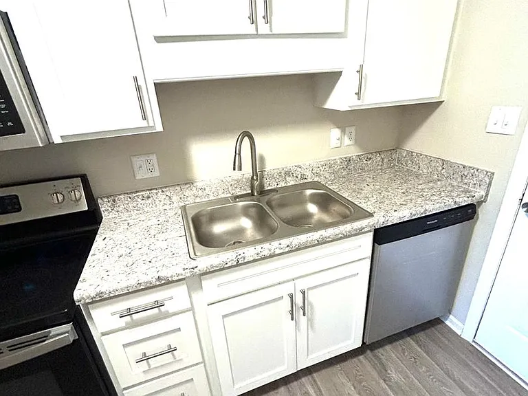 7569 Faraday Pl — Photo 23