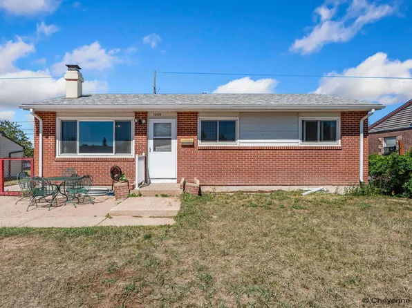 1306 S Arp Ave, Cheyenne, WY 82007