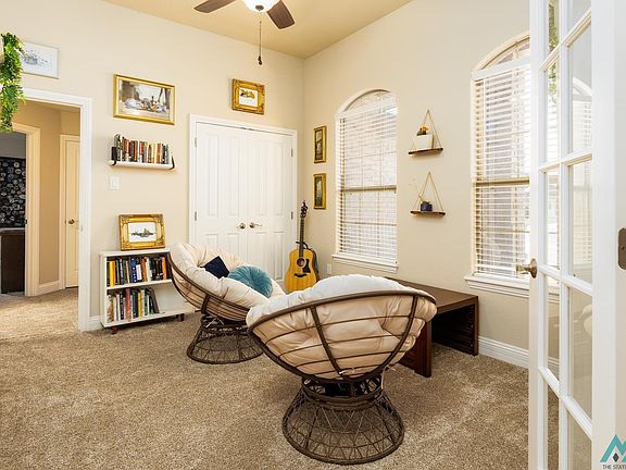 4th image of 2121 Jadyn Ln