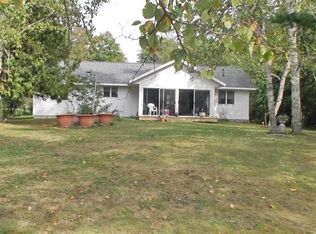 08167 Shrigley Rd, Charlevoix, MI 49720