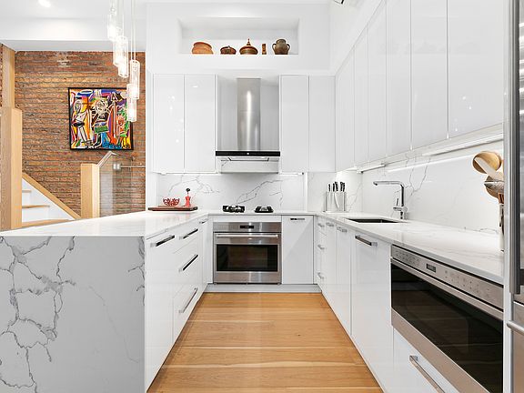 2nd image of 521 W 47th St Penthouse D
