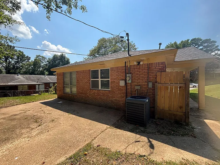 3154 Branch St — Photo 4
