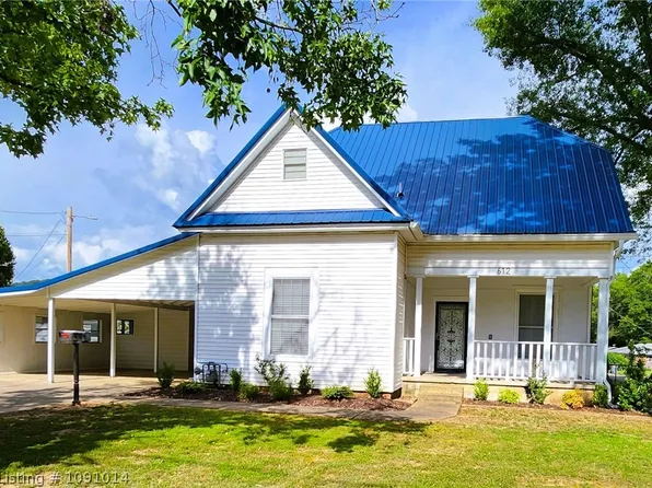 612 N 2nd St, Ozark, AR 72949