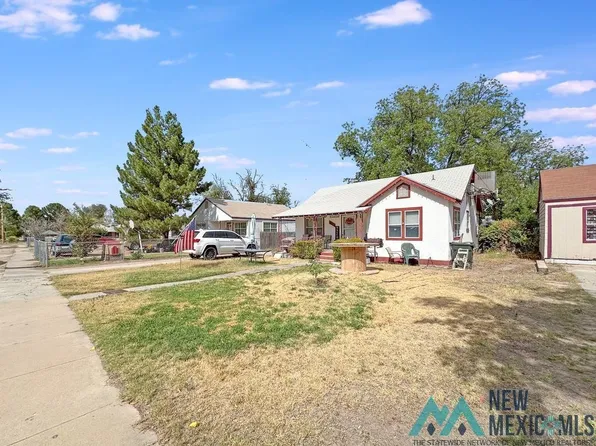 408 S Lake St, Carlsbad, NM 88220