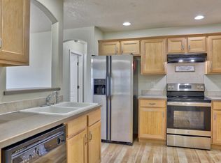 462 NW Sandpiper Ave, Mountain Home, ID 83647