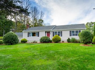 20 Tashua Rd, Trumbull, CT 06611