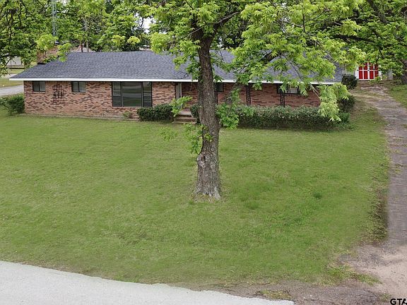 3rd image of 220 W Lurline St