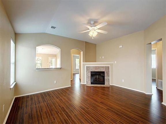 5th image of 1404 Molson Lake Dr