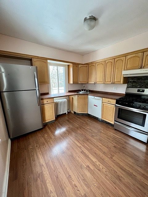1st image of 61 Washington Ave Floor 2