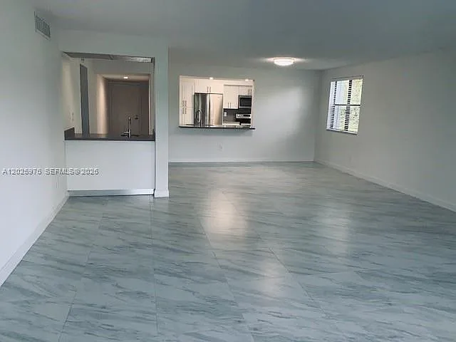 16171 Blatt Blvd #101 — Photo 6