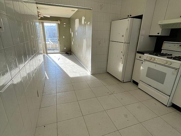 3rd image of 1961 78th St #2R