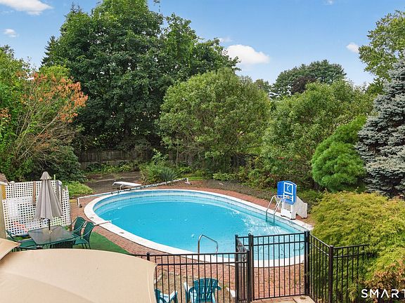 4th image of 22 Miller Road