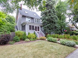 245 S Ridgeland Ave, Oak Park, IL 60302