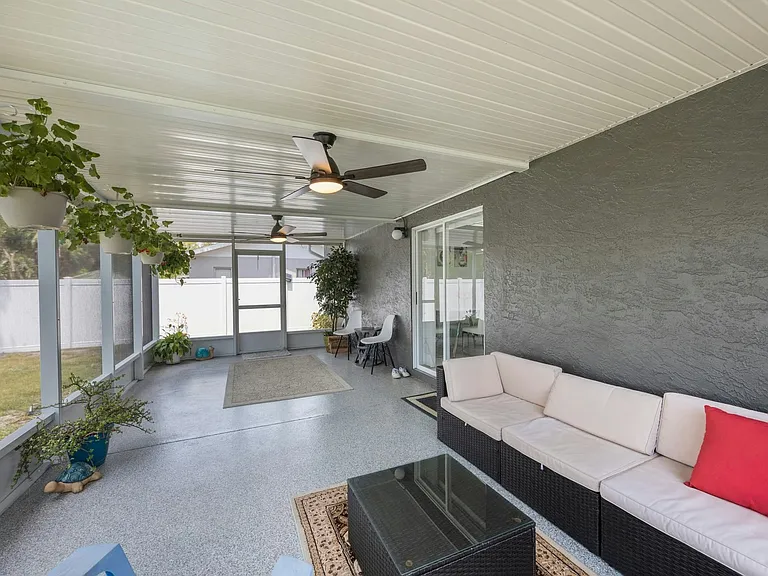 8214 Denise Dr — Photo 20