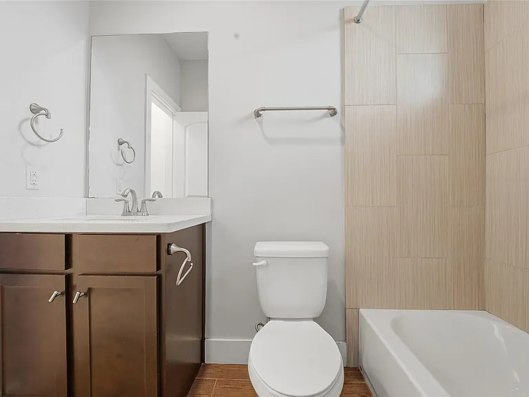 1420 Wilson St — Photo 21