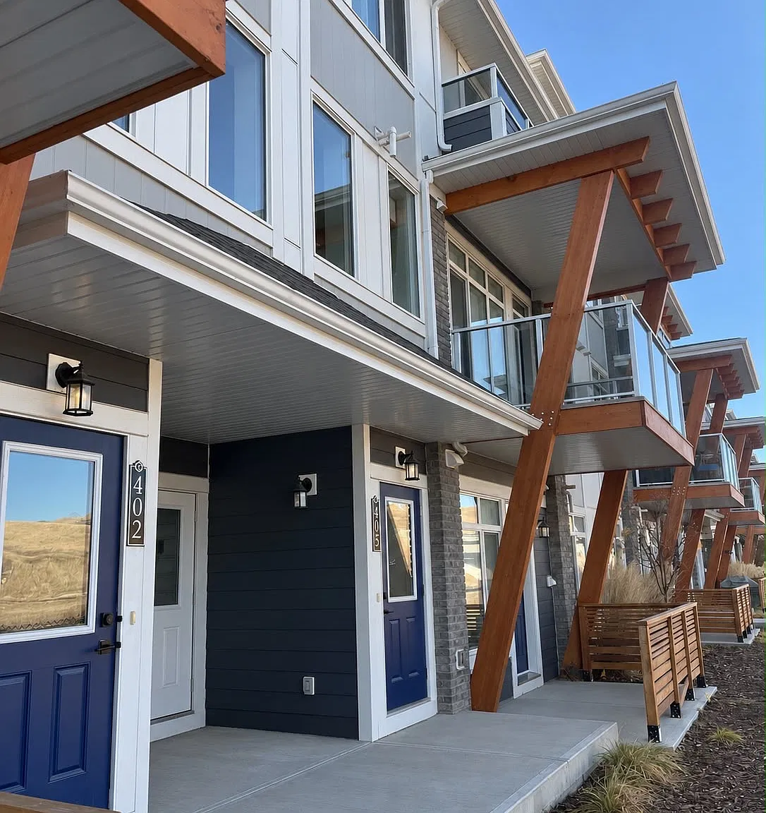 E Sage Meadows Cir NW, Calgary — Photo 3