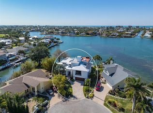 726 Key Royale Dr, Holmes Beach, FL 34217
