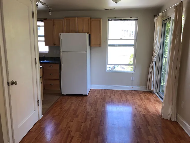 3107 E Madison St #B — Photo 10