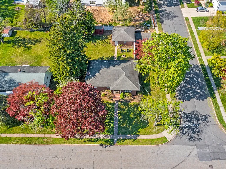 38 Carlson Ct — Photo 28