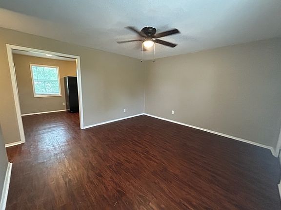 2nd image of 1301 Pine St #10478835