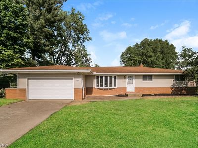 7869 Joyce Dr, Parma, OH, 44130