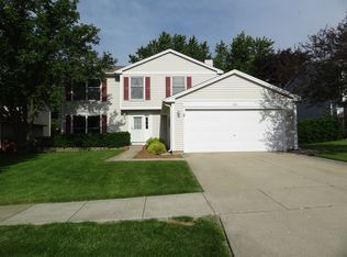 928 Rosewood Ct, Bartlett, IL 60103