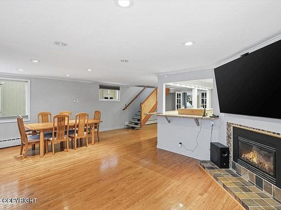 4th image of 1434 I St