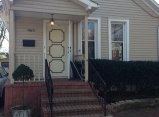 968 Central Ave, Highland Park, IL 60035