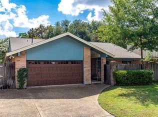 2904 Camelot Dr, Bryan, TX 77802