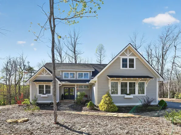 3757 Laurel Park Hwy, Laurel Park, NC 28739