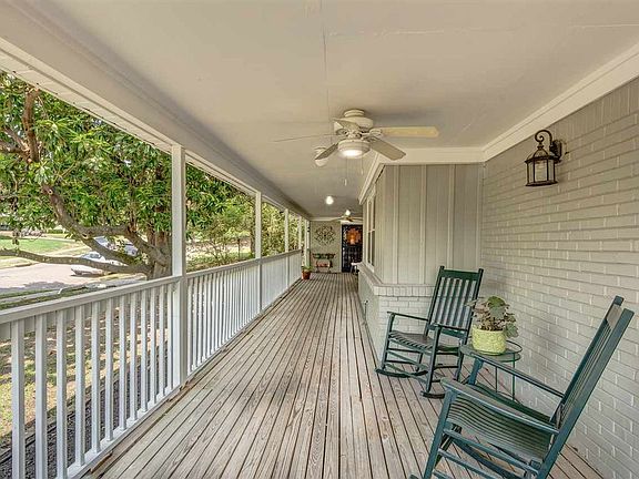 2nd image of 4099 Sequoia Ave