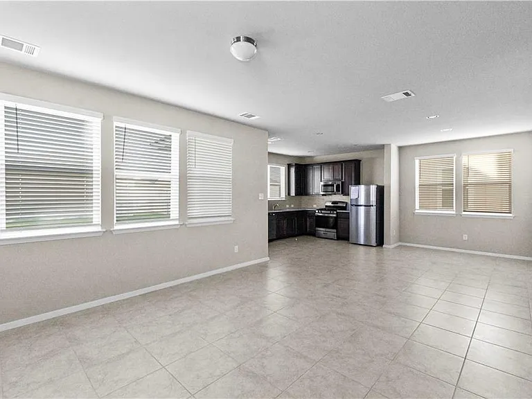 124 Fabion St — Photo 11