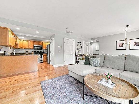 4th image of 7 Chester Road #306