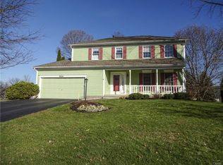 8234 Turnstone Dr, Manlius, NY 13104