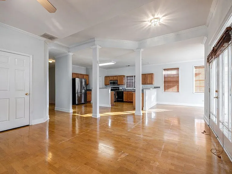 2310 Hosea L Williams Dr NE — Photo 7