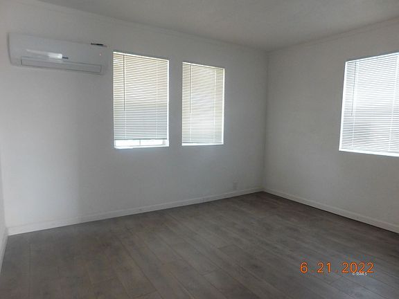5th image of 141 W Church Ave #D