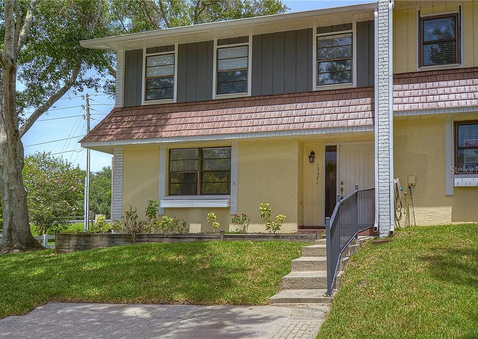1st image of 1337 Abbey Crescent Ln
