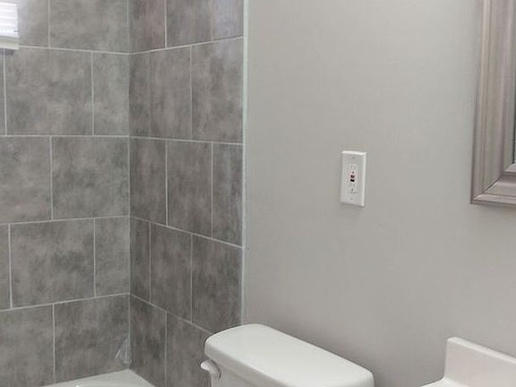 5th image of 2573 Sunny Hill Dr