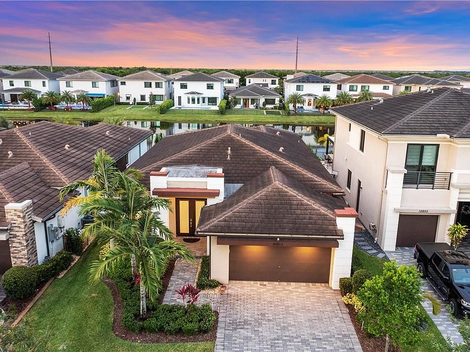 1st image of 10865 Windward Street