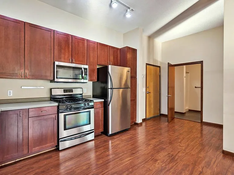2650 University Ave W #109 — Photo 15