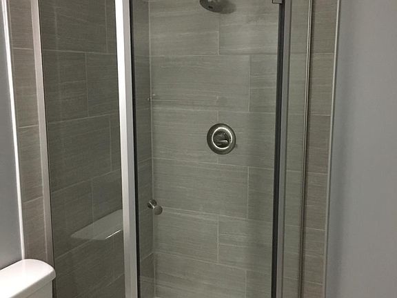 5th image of 1442 Gordon St APT 15