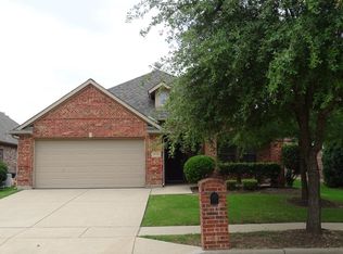 2536 Flowing Springs Dr, Fort Worth, TX 76177