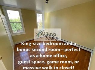 33-02 35th Ave #X2, Astoria, NY 11106