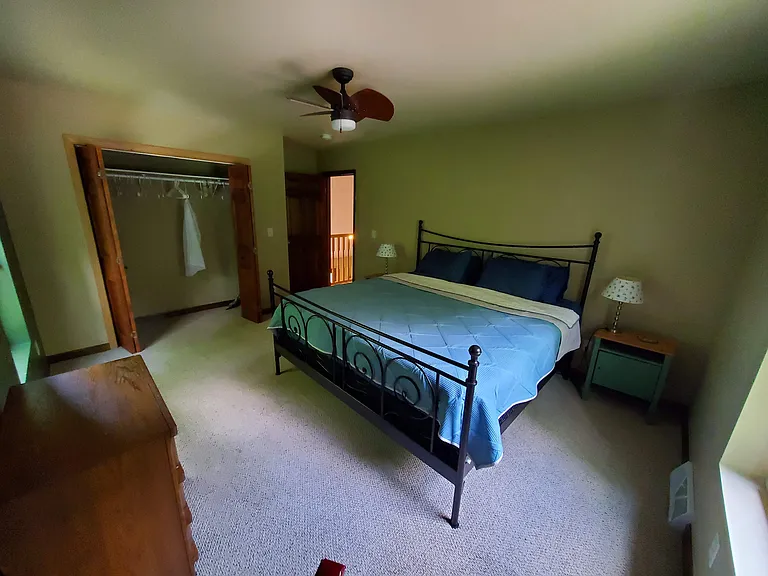 2nd floor bedroom with king size bed