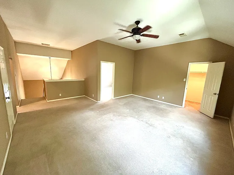 8807 Brae Ridge Dr — Photo 16