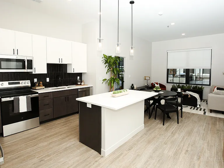 El-Par 2BR | 2BA |